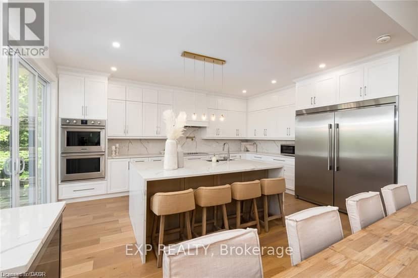 1052 Walton Avenue — photo 13 of 38