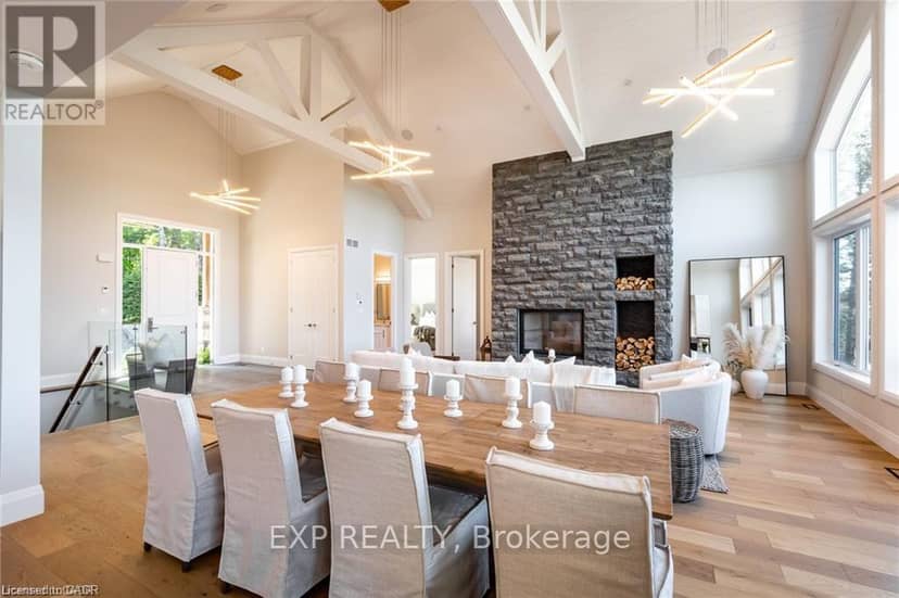 1052 Walton Avenue — photo 15 of 38