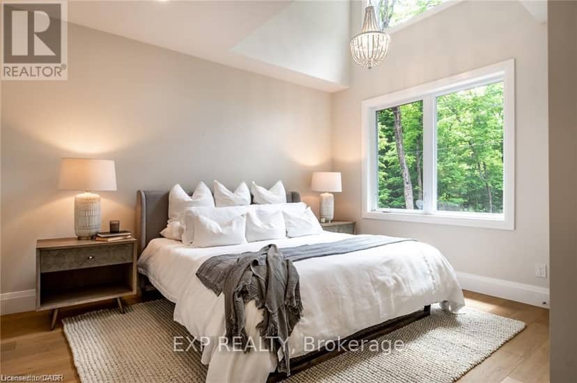 1052 Walton Avenue — photo 25 of 38