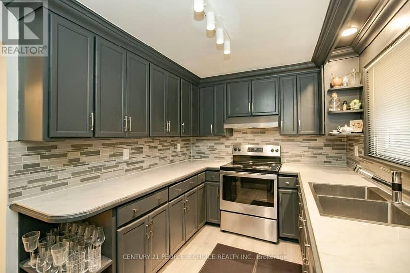 98 Darras Court — photo 17 of 40