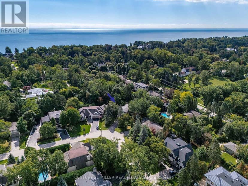 1242 Donlea Crescent, Oakville
