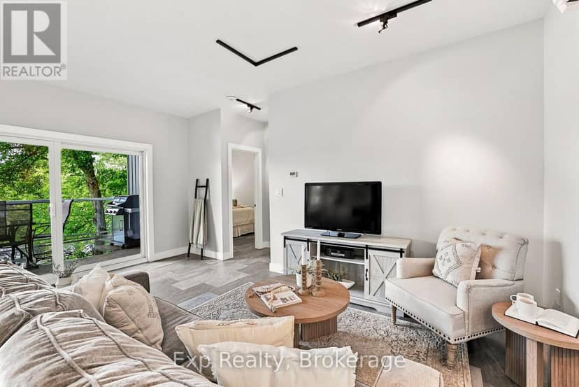 1445 Trent Lane — photo 9 of 40