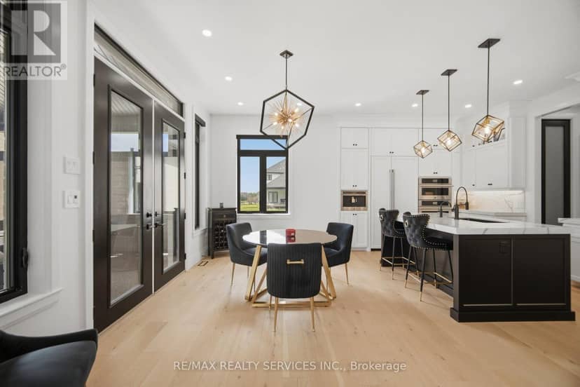 56 Augustus Street — photo 18 of 40