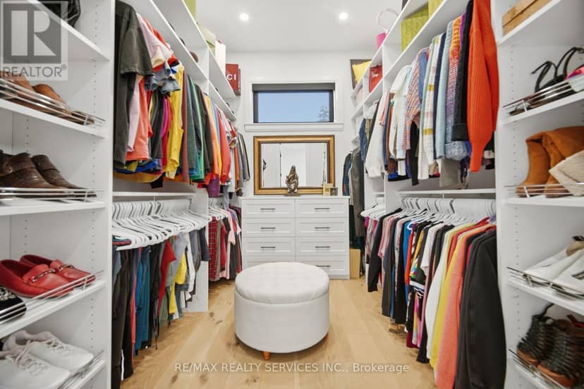 56 Augustus Street — photo 35 of 40