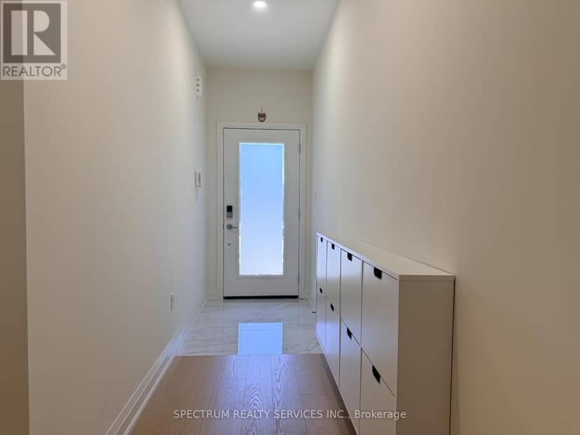 7436 Matteo Drive, Niagara Falls, photo 2