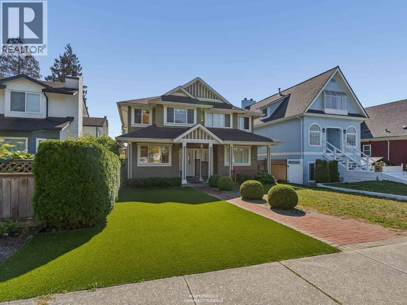 247 E 19TH STREET, North Vancouver
