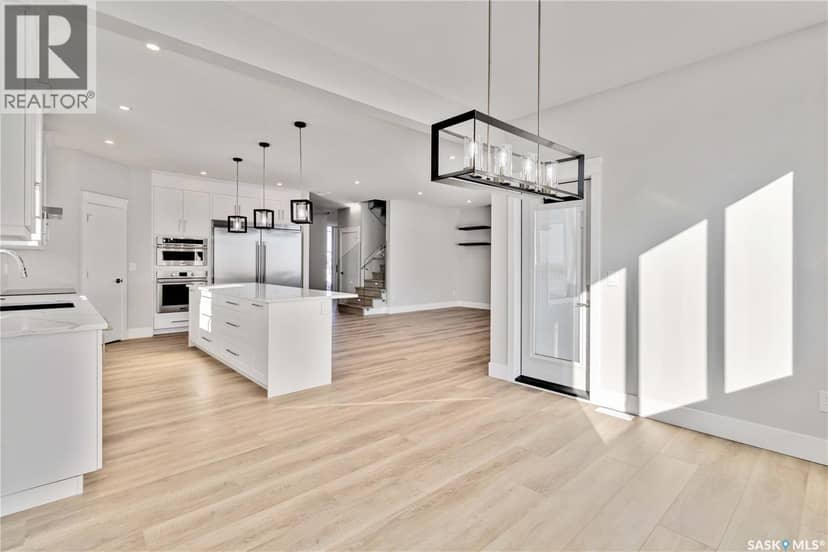 462 Yuel CRESCENT — photo 16 of 40