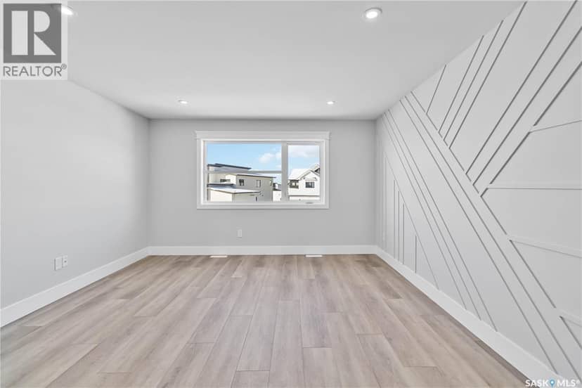 462 Yuel CRESCENT — photo 37 of 40