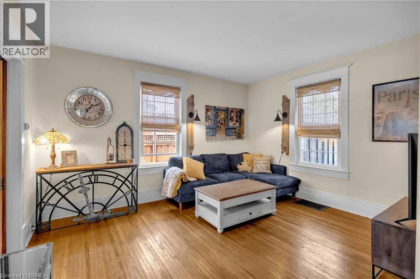 17 ALEXANDER Avenue — photo 13 of 40