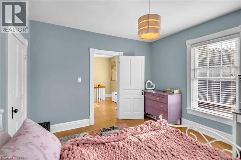 17 ALEXANDER Avenue — photo 26 of 40