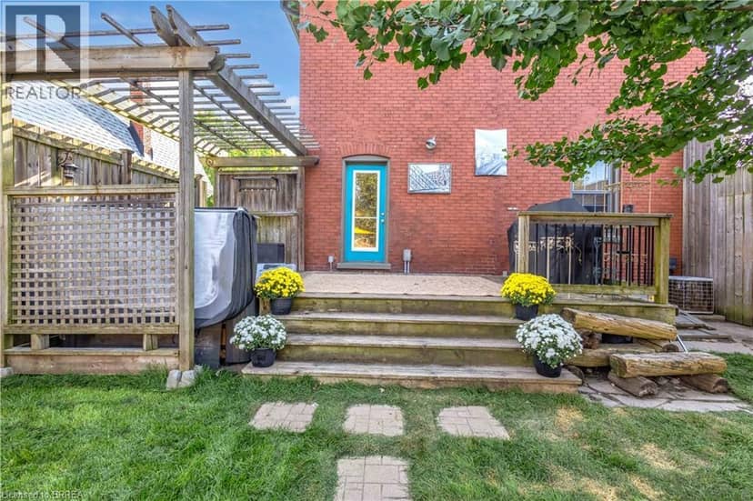17 ALEXANDER Avenue — photo 34 of 40
