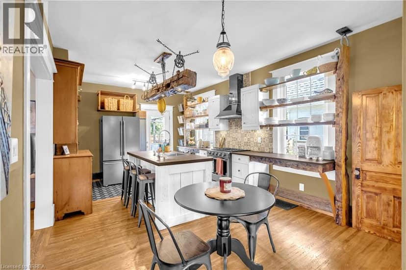 17 ALEXANDER Avenue — photo 7 of 40
