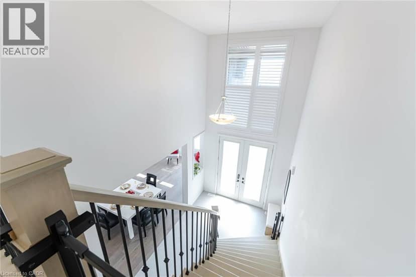 127 COURT Drive — photo 8 of 40