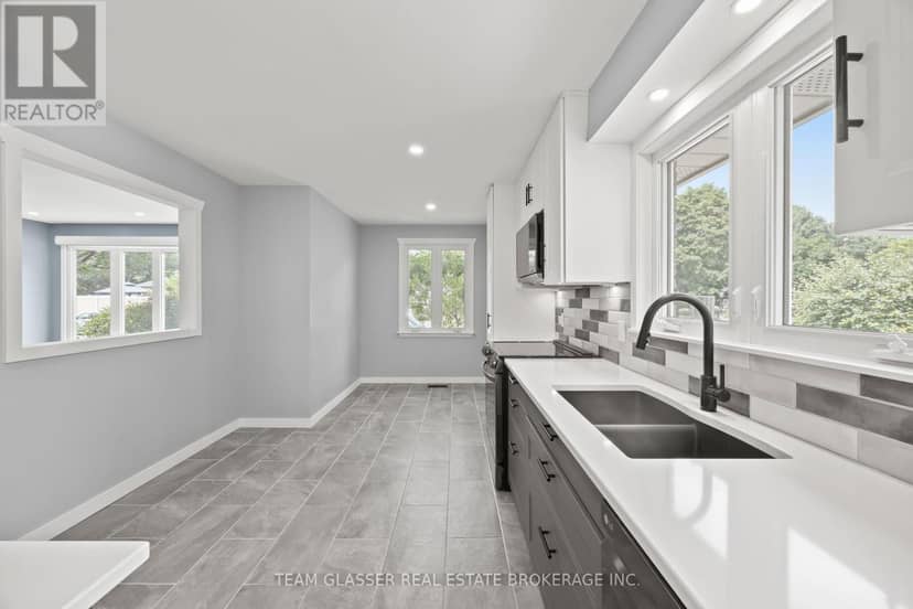 6 Heath Place — photo 17 of 40