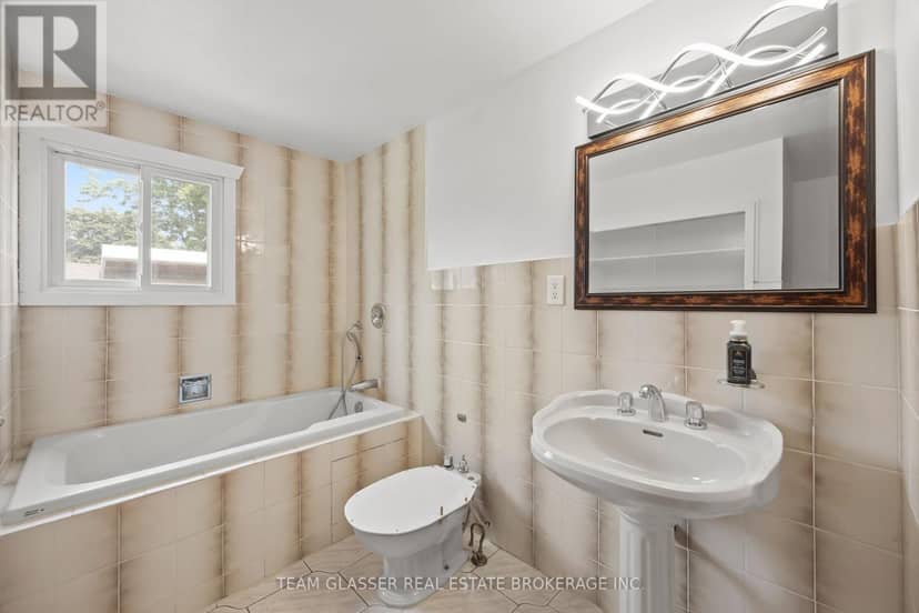 6 Heath Place — photo 25 of 40