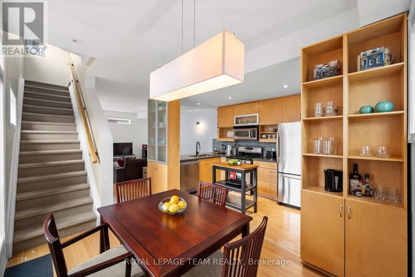 B - 92 Holland Avenue — photo 13 of 40