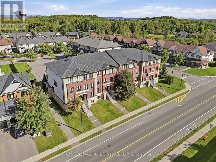 # 5 - 1124 Docteur Corbeil Boulevard — photo 31 of 37