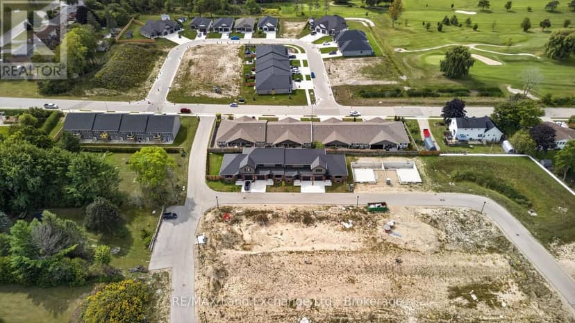 Unit 5 - 8 Golf Links Road — photo 6 of 8