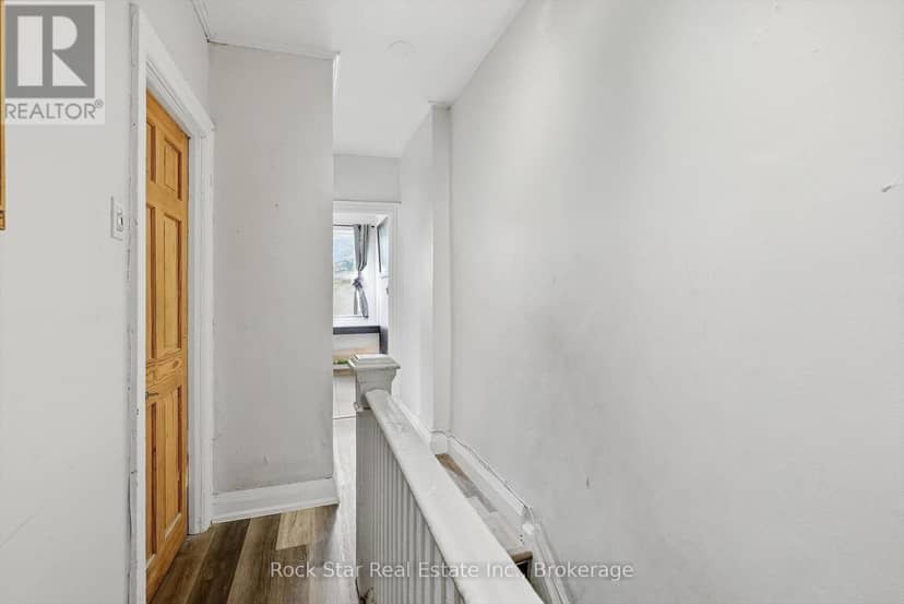 1259 Davenport Road — photo 12 of 35