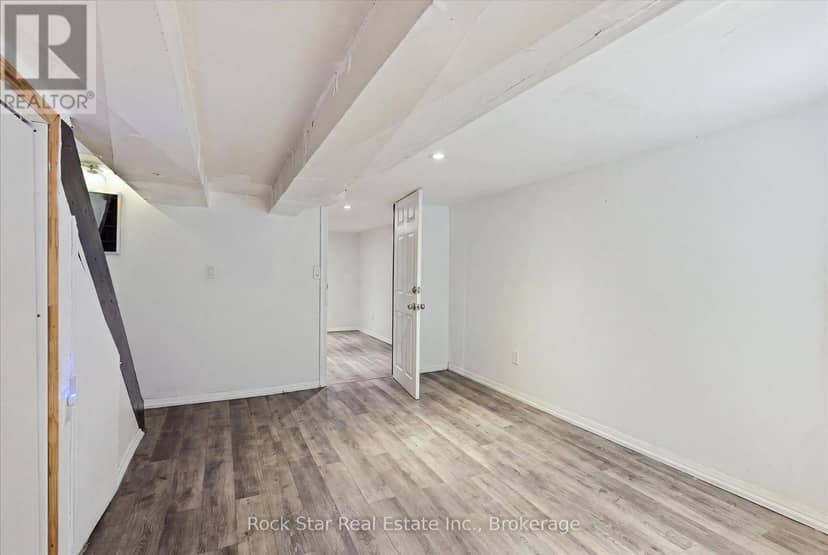 1259 Davenport Road — photo 25 of 35