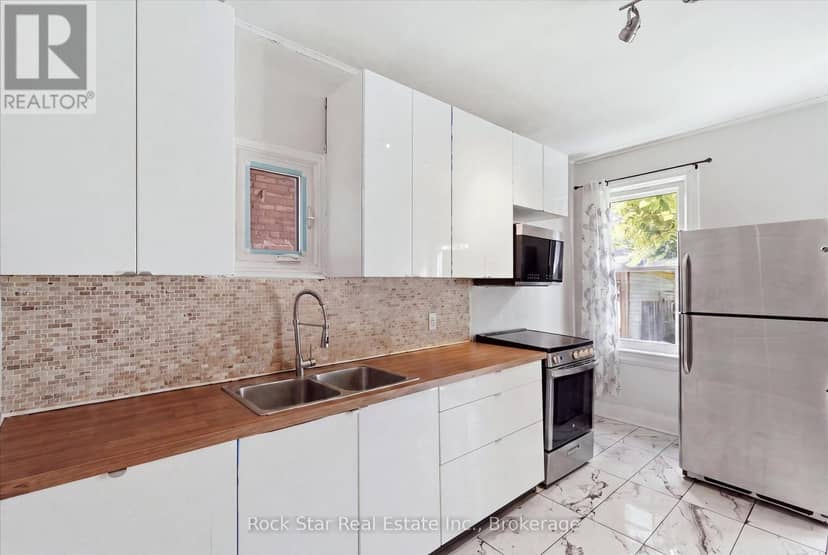 1259 Davenport Road — photo 9 of 35
