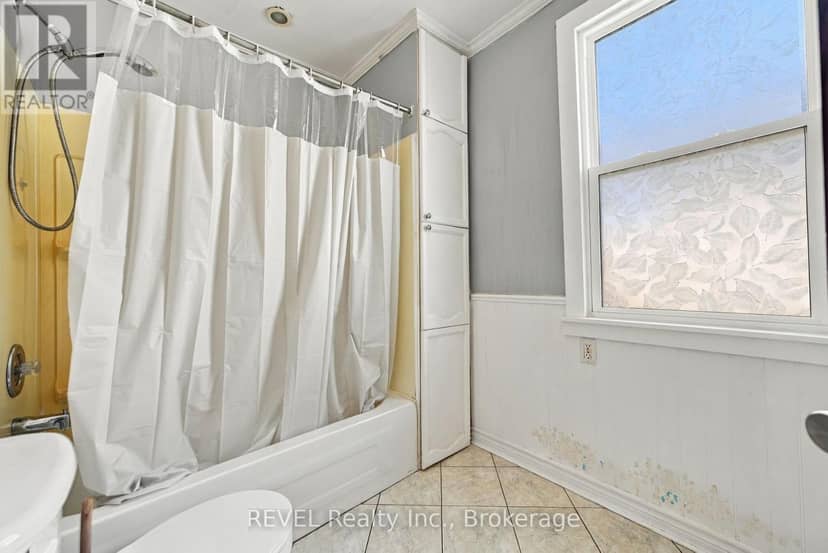 61 Patricia Street — photo 15 of 37