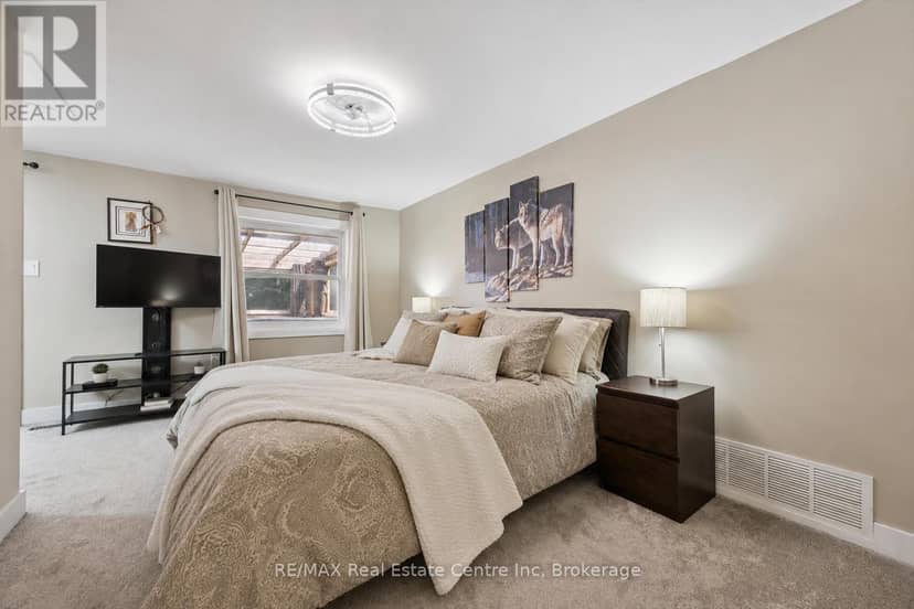 14 Ash Street — photo 17 of 34