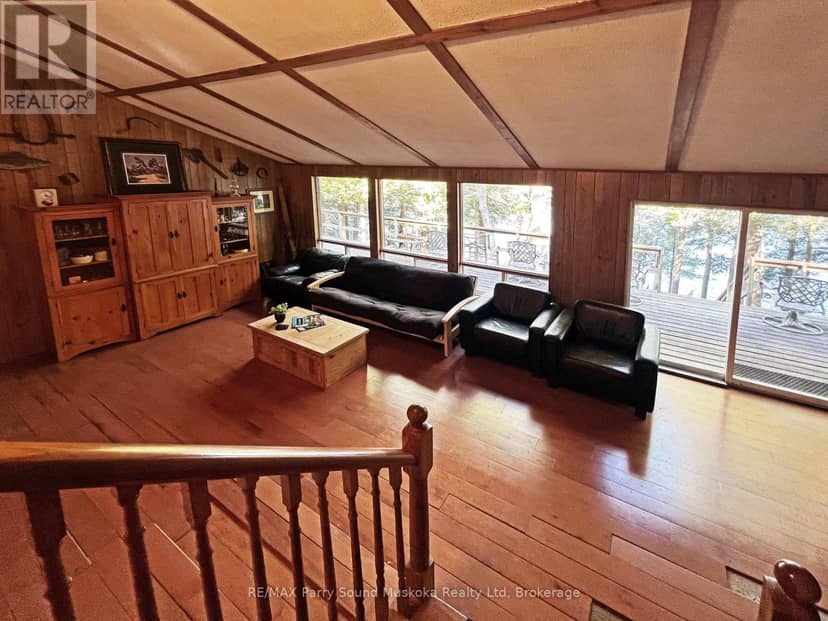 33 Houston Lane — photo 21 of 40