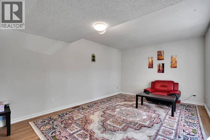 40, 32 Whitnel Court NE, Calgary, photo 5