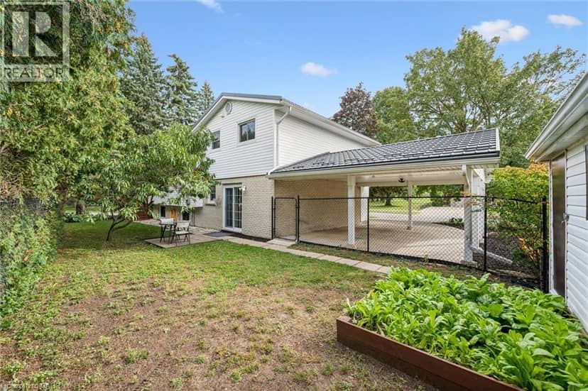 58 BRADLEY Drive — photo 34 of 37