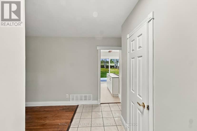 1191 15 Side Road — photo 5 of 35