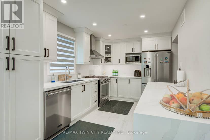 31 Tynemouth Drive — photo 16 of 40