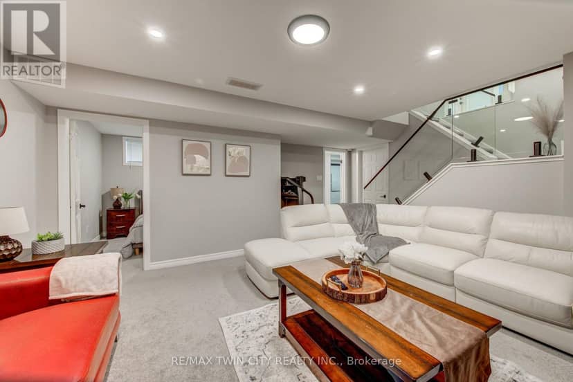 31 Tynemouth Drive — photo 36 of 40