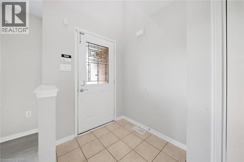 90 OSBORN Avenue, Brantford, photo 5