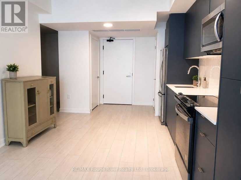 439 - 1614 Charles Street — photo 2 of 28