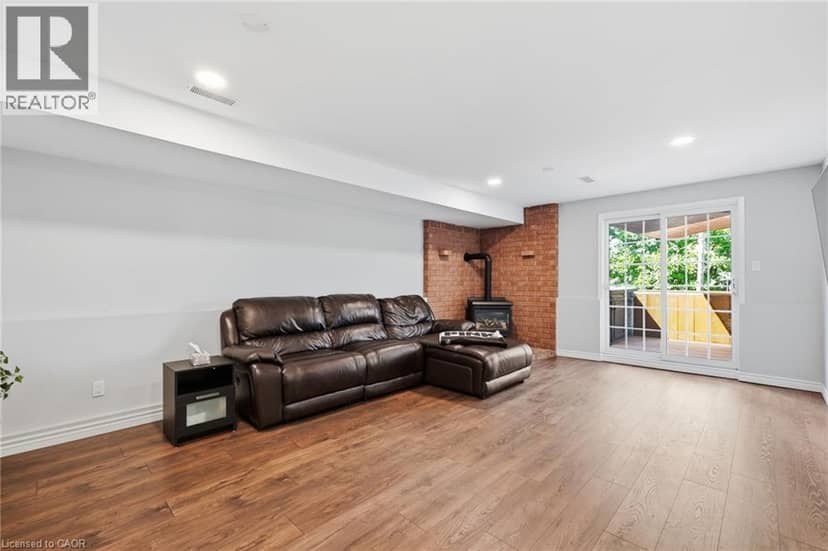 60 EBYDALE Drive — photo 16 of 40