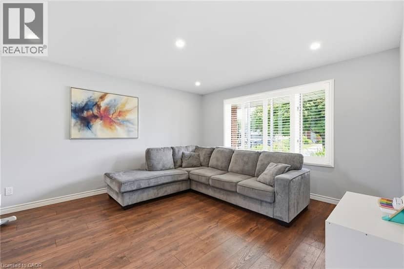 60 EBYDALE Drive, Kitchener, photo 7