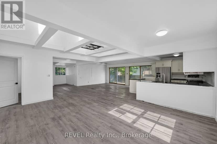 342 Helen Street — photo 21 of 40