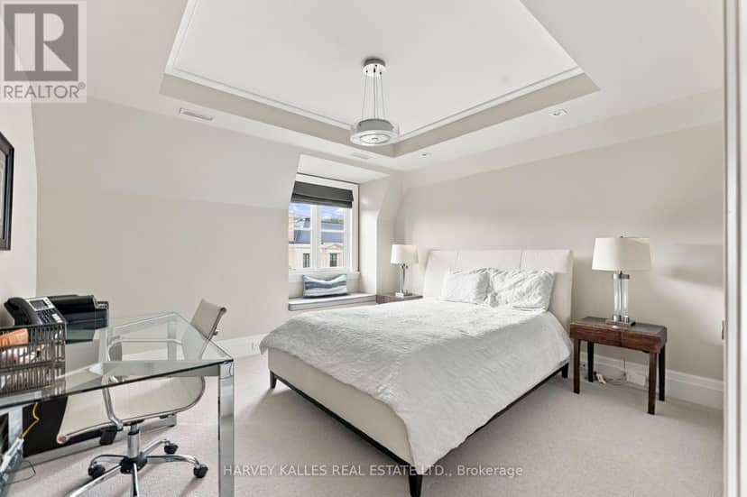221 Dunvegan Road — photo 36 of 40