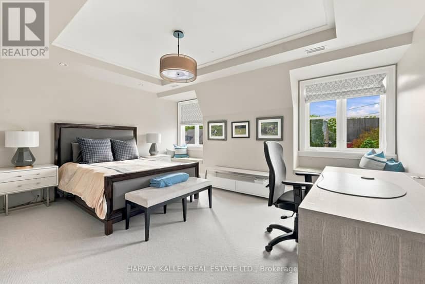 221 Dunvegan Road — photo 37 of 40