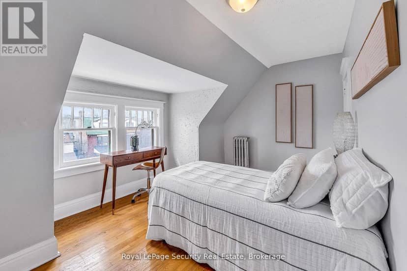 667 Ossington Avenue — photo 30 of 40