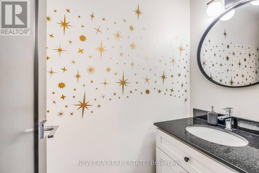 6 - 1415 Fieldlight Boulevard — photo 12 of 34