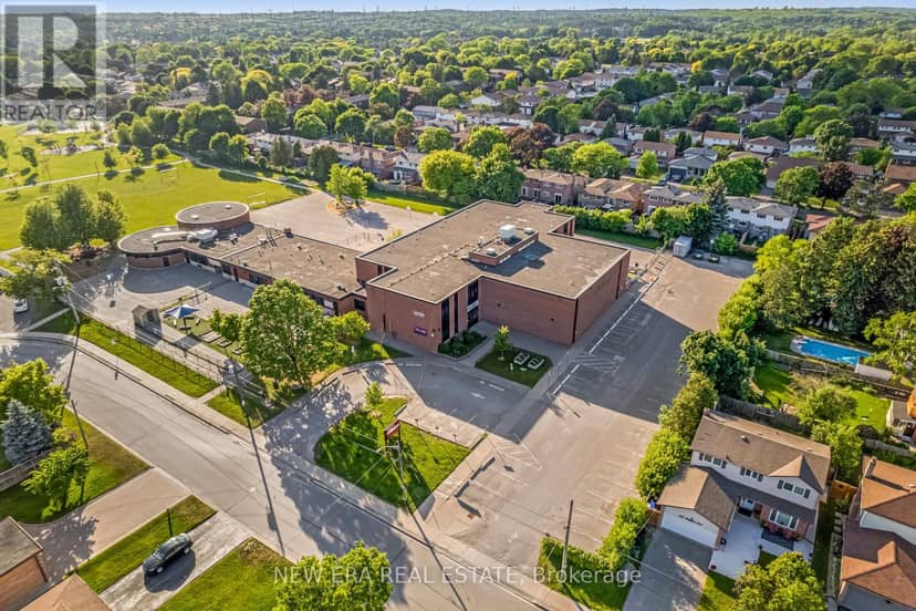 6 - 1415 Fieldlight Boulevard — photo 26 of 34