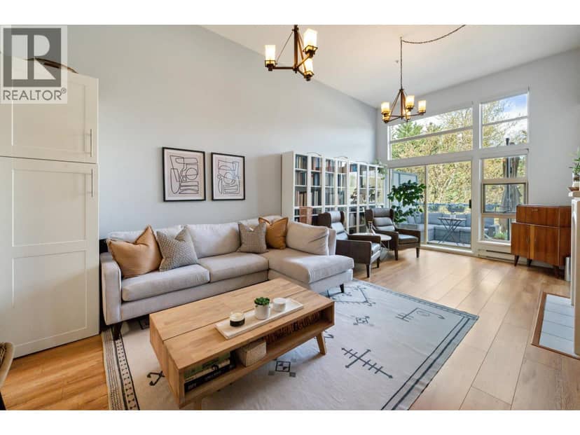 606 301 MAUDE ROAD, Port Moody, photo 2