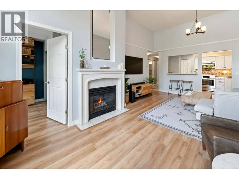 606 301 MAUDE ROAD, Port Moody, photo 5