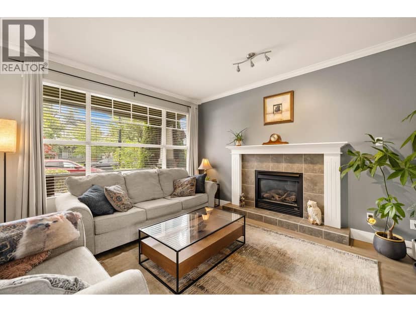 24327 102 AVENUE, Maple Ridge, photo 3
