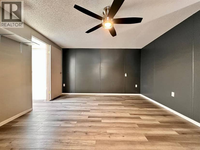 613 Iris Street — photo 21 of 40
