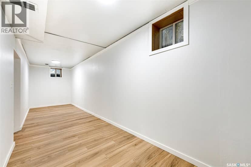321 E Avenue S — photo 15 of 24