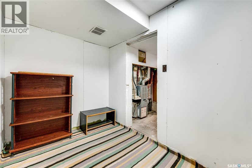 321 E Avenue S — photo 17 of 24