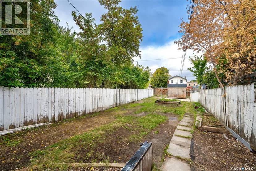 321 E Avenue S — photo 21 of 24